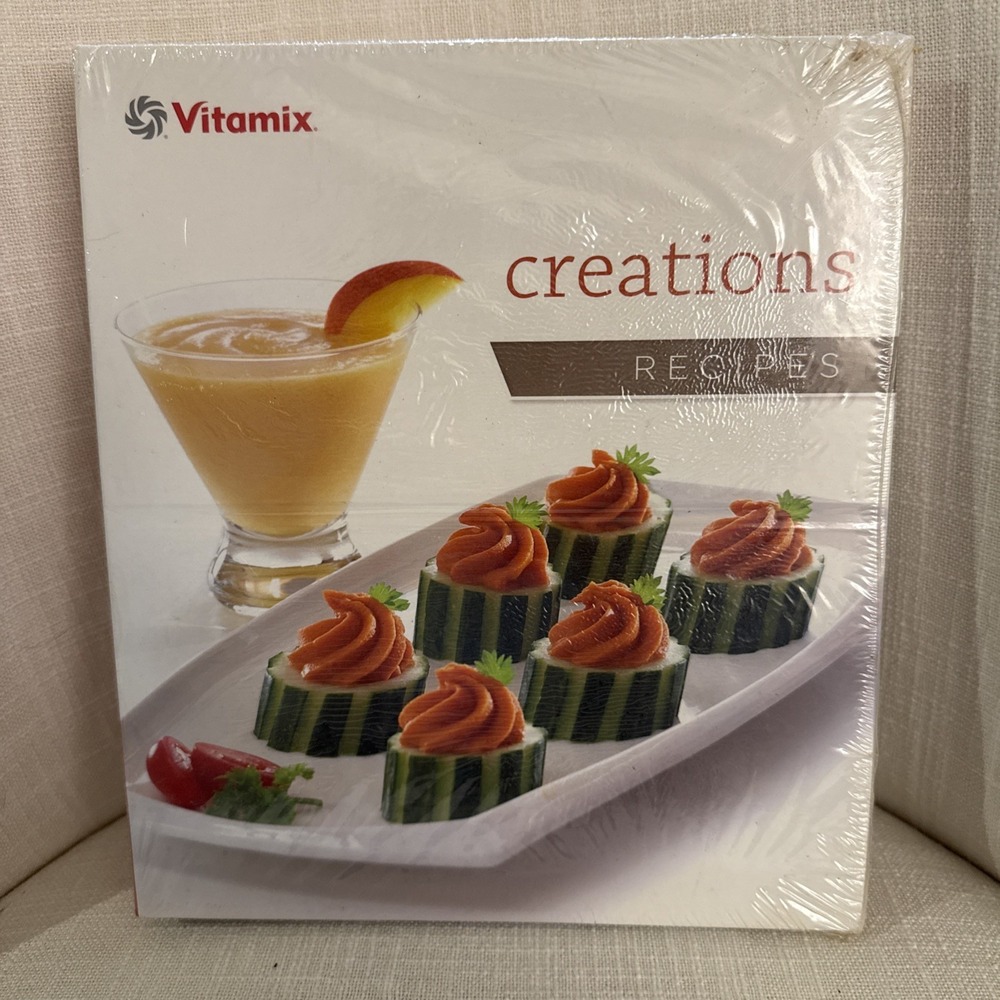 Vitamix‎ Creations Recipe Cookbook Hardcover 3 Ring Binder Book NEW SEALED